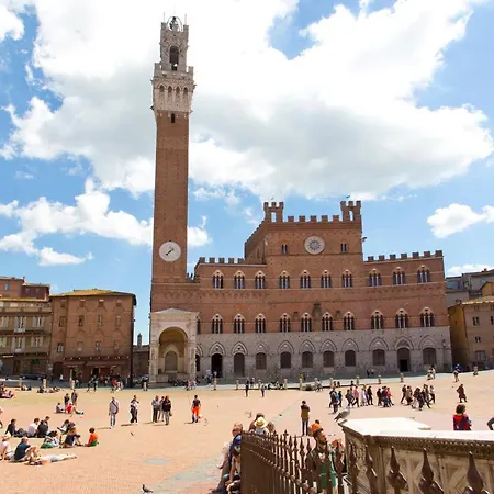 Apartment Il Nido Del Mangia *